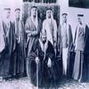 صورة يرجع تاريخها إلى الثلاثينات يظهر فيها الملك عبد العزيز، مؤسس المملكة العربية السعودية، وسط أبنائه. ويظهر والدي صاحب السمو الملكي الأمير سلطان في أقصى اليسار. كان أميراً على مدينة الرياض وهو في تلك السن المبكرة